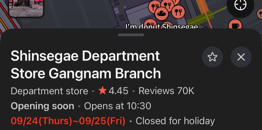 NAVER Map showing Shinsegae Department Store Gangnam closed for the Chuseok holiday on September 24 and 25